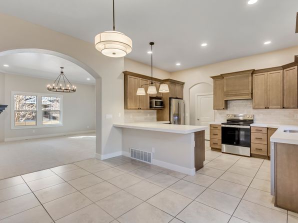 720 W Mystic Creek Way