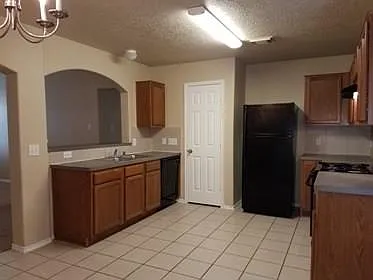 7206 Cypress Prairie Dr — Photo 5