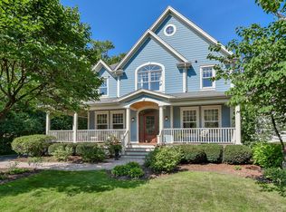 864 Western Ave, Glen Ellyn, IL 60137