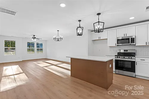 2909 New Pineola Rd #102 Photo 1