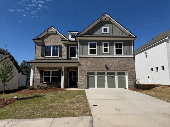 692 Secret Garden Ln, Dacula, GA 30019