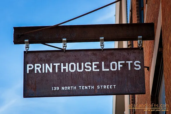 Rented by aptsandlofts.com | media 21