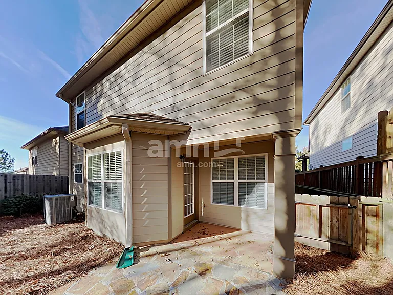 413 Village Way — Photo 16