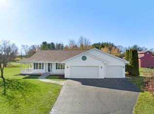 12452 Serene Dr, Durand, IL 61024