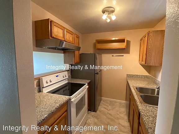3rd image of 1153 S Gilbert St