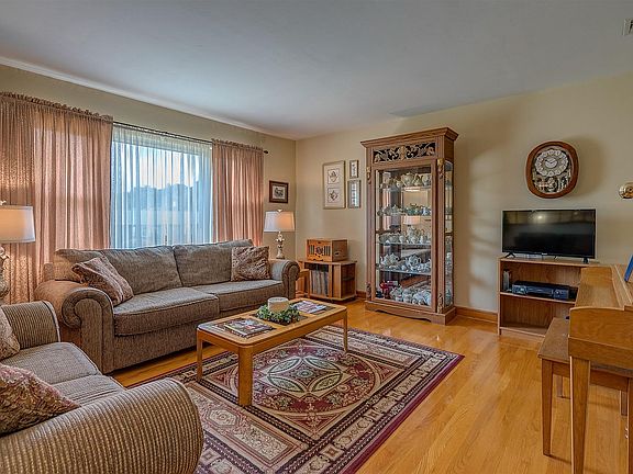 5th image of 4519 Biltmore Dr NW