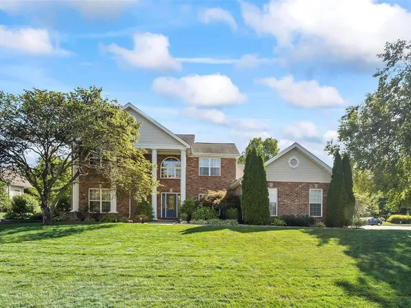 1804 10th Fairway Dr, Belleville, IL 62220