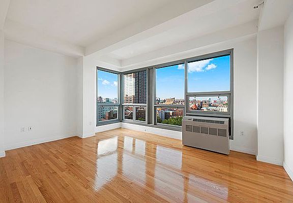 5th image of 181 E 119th St #4E