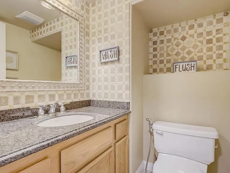 24538 Sunshine Dr — Photo 17