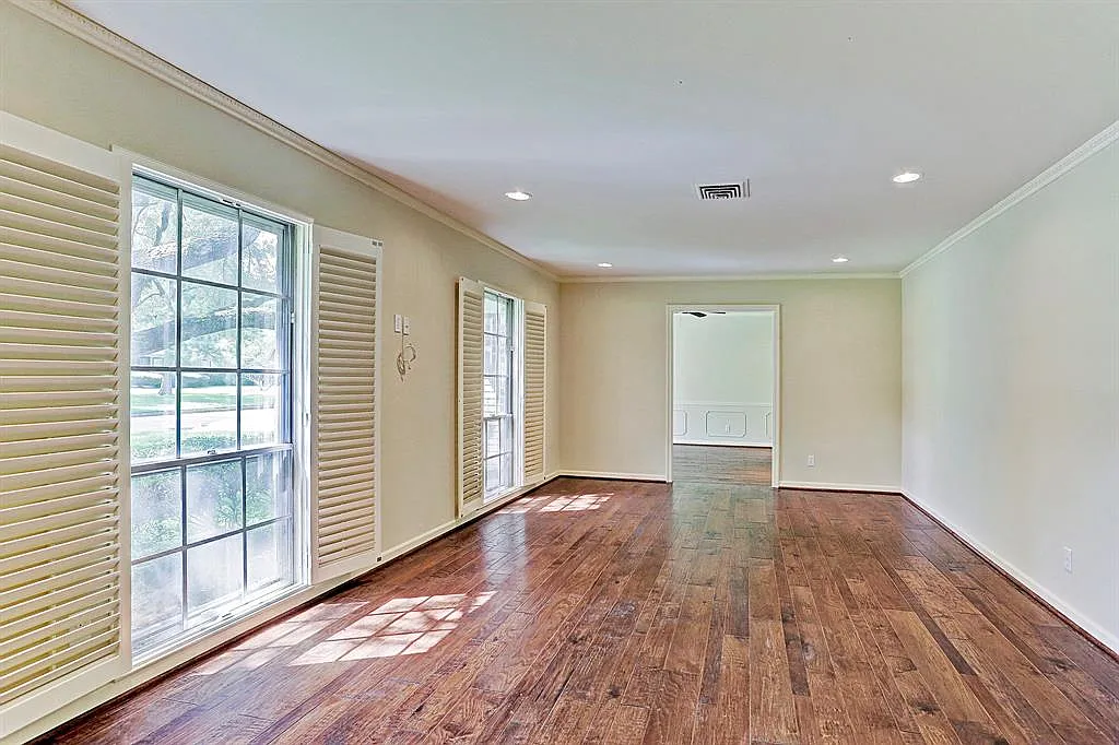 4 bed, 3211 sqft, $6,800 — Photo 4