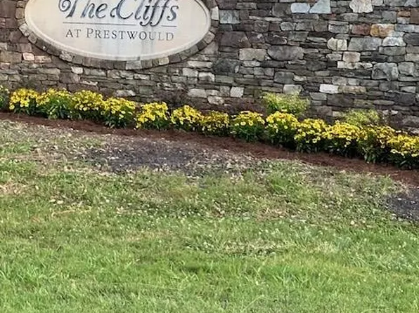 19 Woodlawn Dr, Clarksville, VA 23927