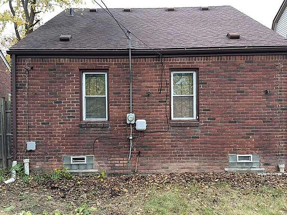 4th image of 10800 Somerset Ave