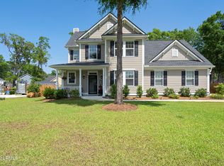9 Tern Rd S, Beaufort, SC 29907