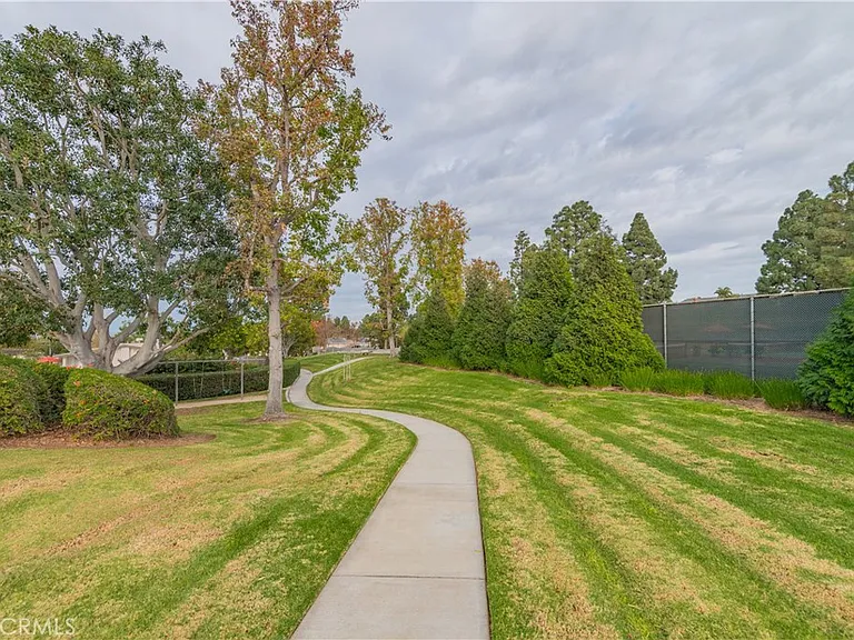 19112 Biddle Dr — Photo 30