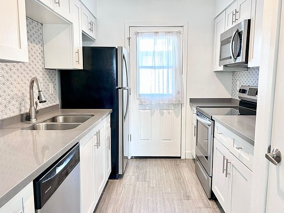 3rd image of 2601 E Turney Ave #2615-2