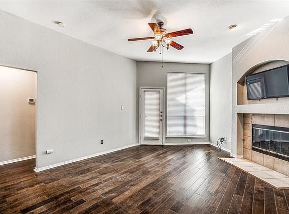 5th image of 1210 Heather Brook Dr