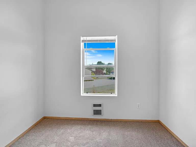 South Valley Four-Plex — Photo 19