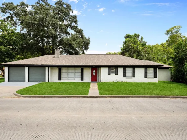 509 N Winfree St, Dayton, TX 77535