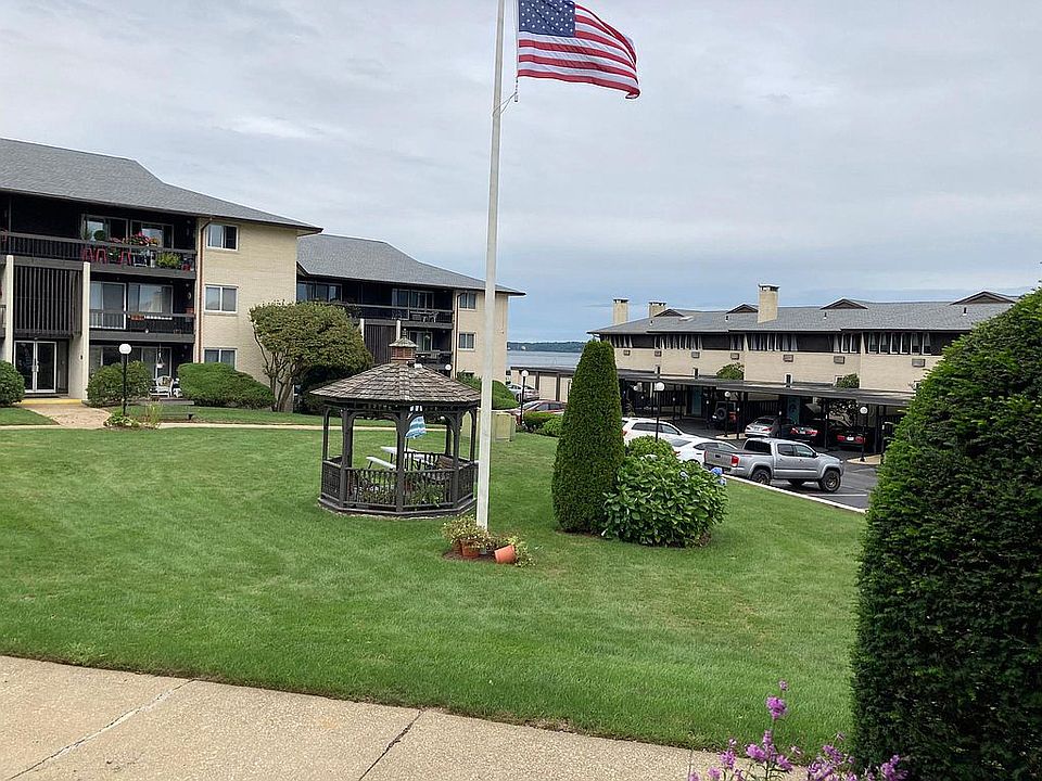 1st image of 400 Narragansett Pkwy APT Wb4