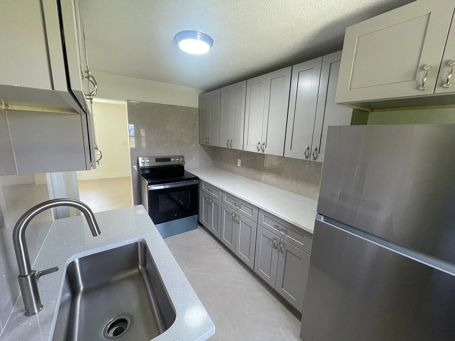 1 bed, 700 sqft, $1,750 — Photo 1