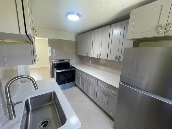 821 Silver Beach Rd, West Palm Beach, FL