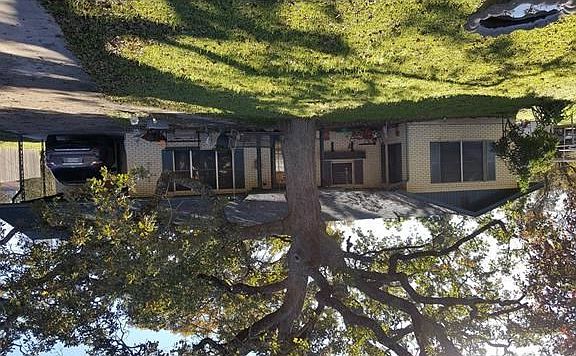 2nd image of 718 N Water St