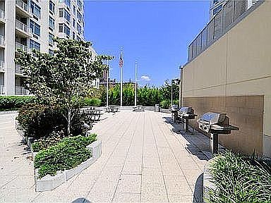 4th image of 4022 College Point Blvd APT 6L