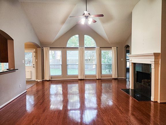 2nd image of 7 Wild Orchid Ct