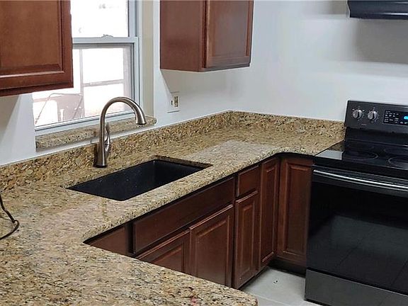 4th image of 6712 Paul Revere Ct