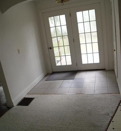 5th image of 2326 Lodell Ave