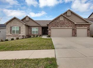 204 Wyndemere Ln, Lake St Louis, MO 63367