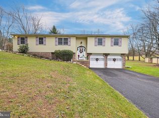3581 Fissels Church Rd, Glen Rock, PA 17327