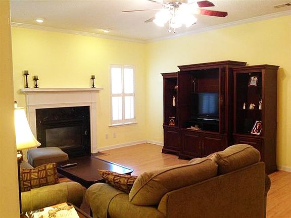 4th image of 110 Scotsburg Dr