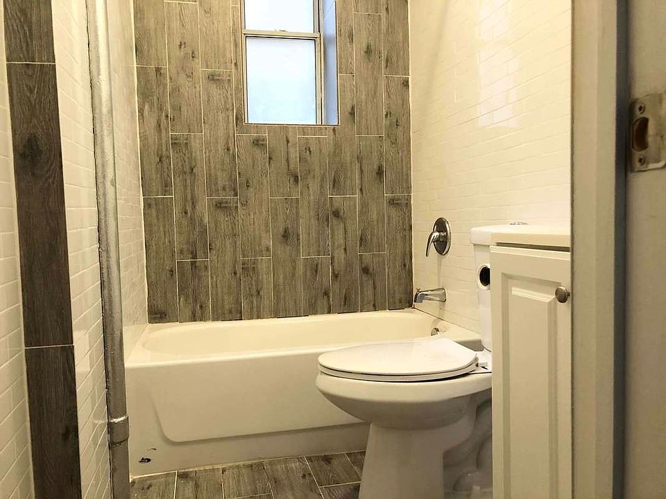2nd image of 3841 18th Ave APT 1F