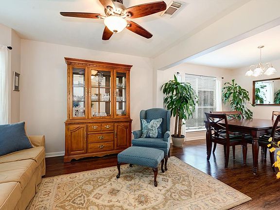 5th image of 12934 Stratford Heights Dr