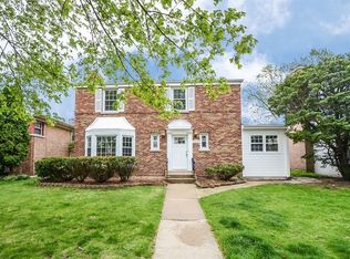 8545 Harding Ave, Skokie, IL 60076