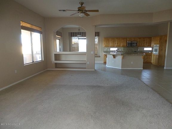 4th image of 2383 Glenview Dr