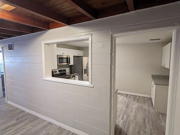 5th image of 917 Dowd Ave APT B