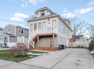 299 Nassau Ave, Freeport, NY 11520