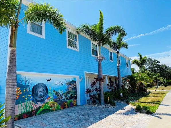 1826 58th St S, Gulfport, FL 33707