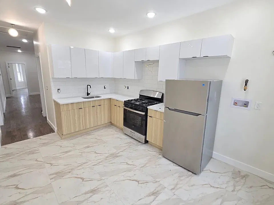 147 Lexington Ave #1