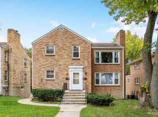 21 Crighton Ave, Elgin, IL 60123