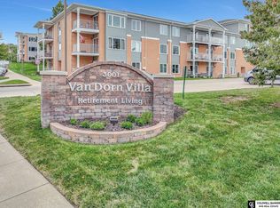 3001 S 51st Street Ct UNIT 466, Lincoln, NE 68506