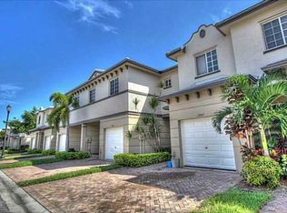 1995 Freeport Dr, West Palm Beach, FL 33404