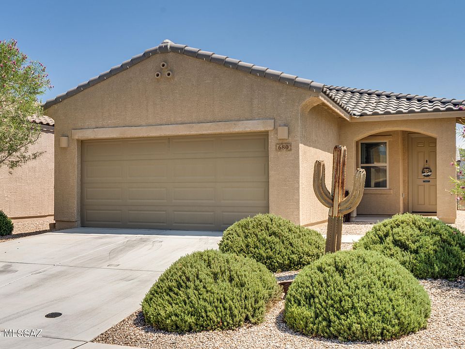1st image of 680 N Nestled Hummingbird Ln