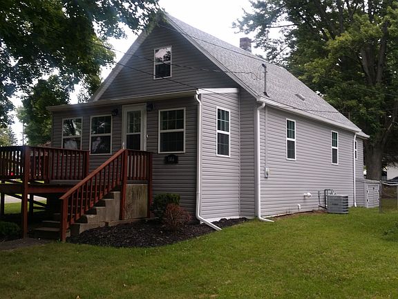 4th image of 146 N Center St