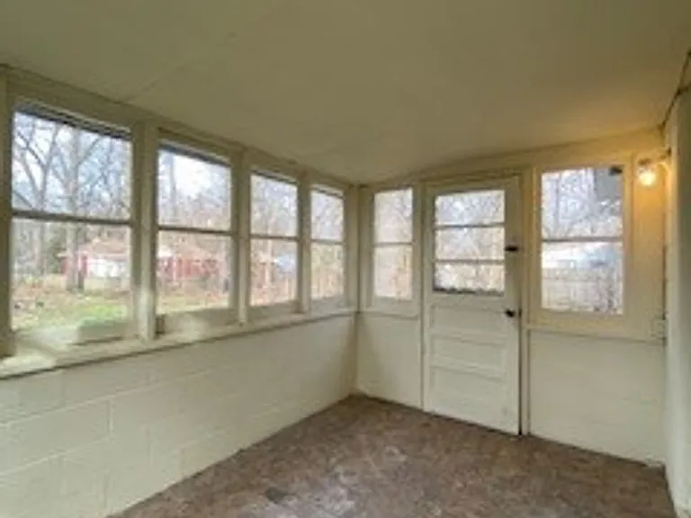 55363 Lexington Ave — Photo 17
