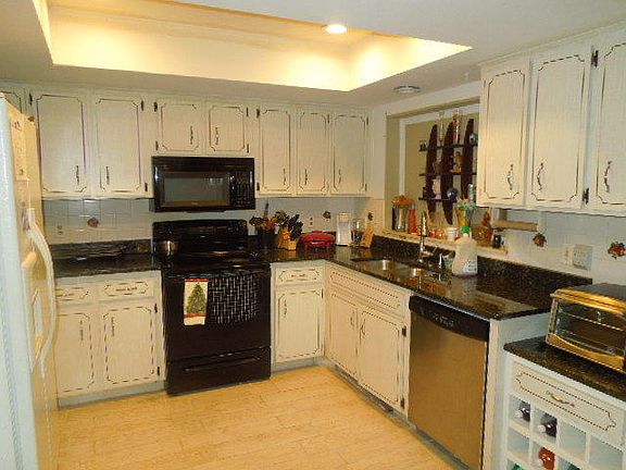 2nd image of 1008 SE Floresta Dr