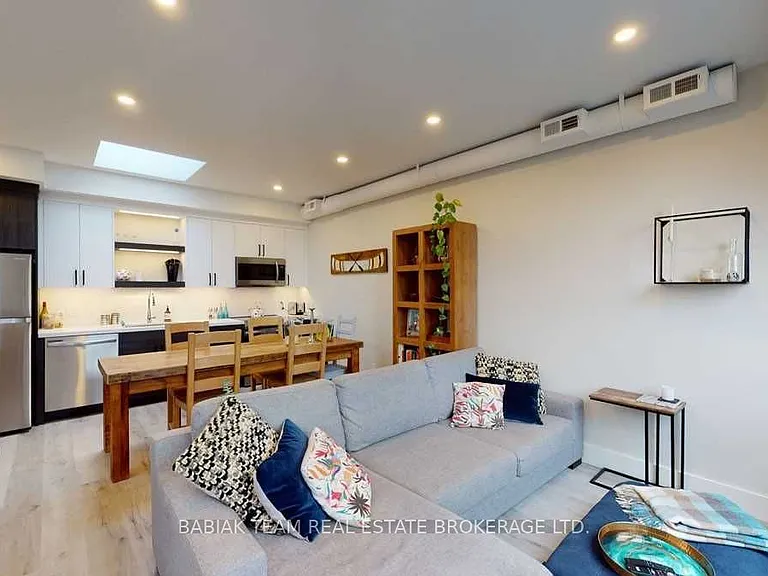 57 Vine Ave #301 — Photo 13
