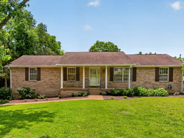 102 Cedar Springs Trl, Hendersonville, TN 37075